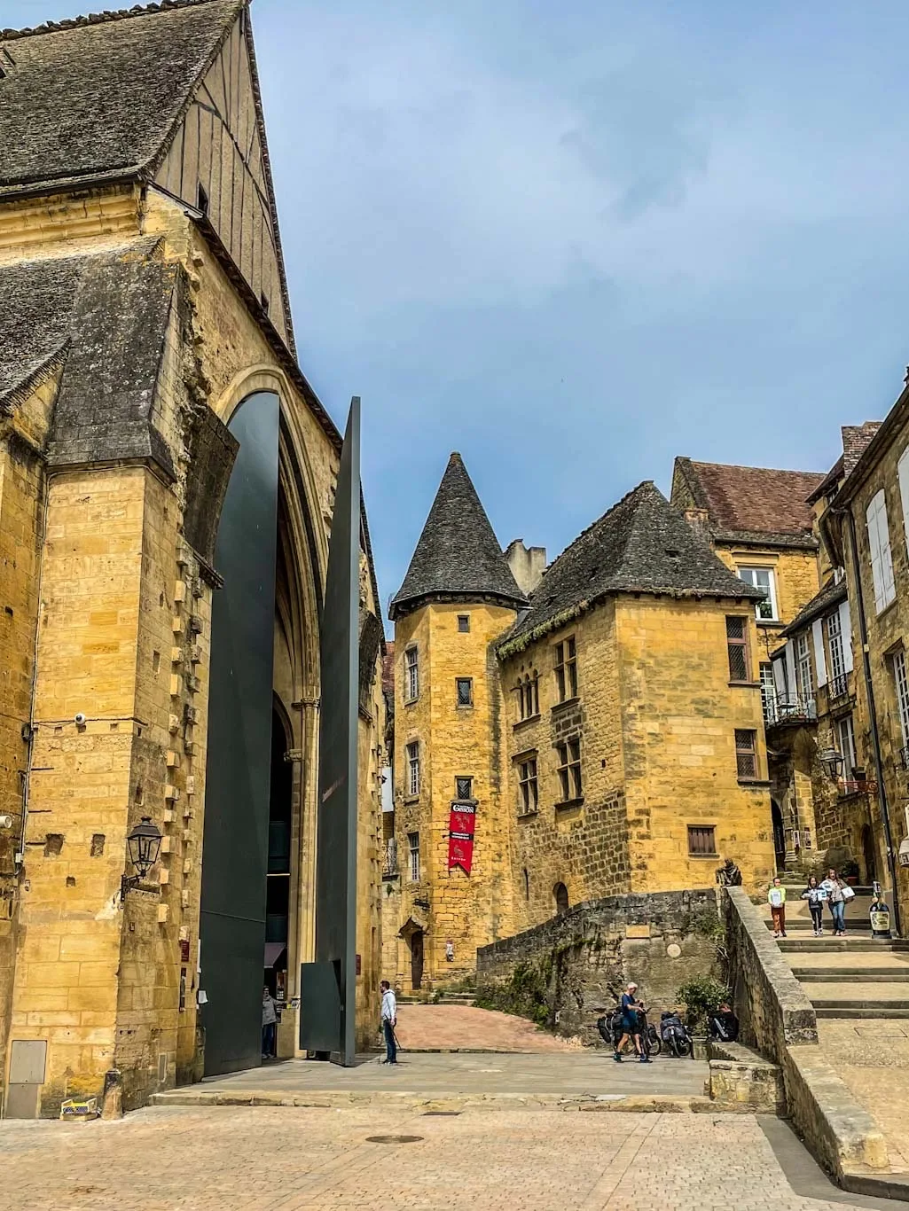 Sarlat Sainte-Marie church with huge doors
