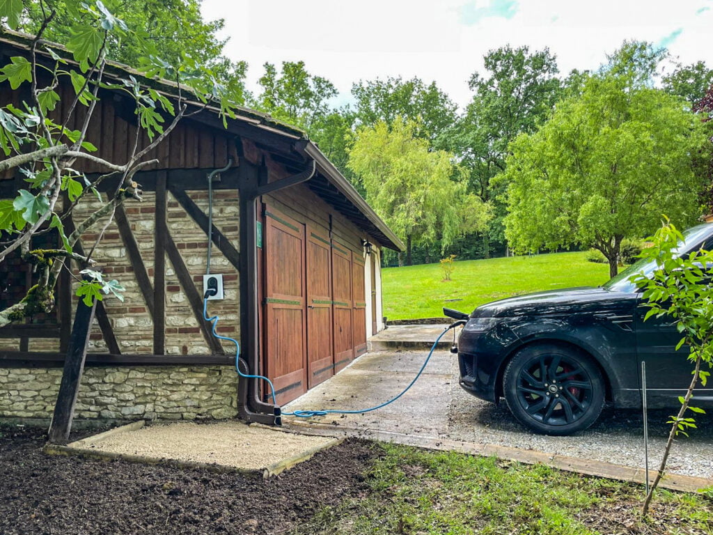 EV-charger holiday home Maison Saint-Blaise Rampieux EV-Charger: Electrical car charging on-site of our holiday home