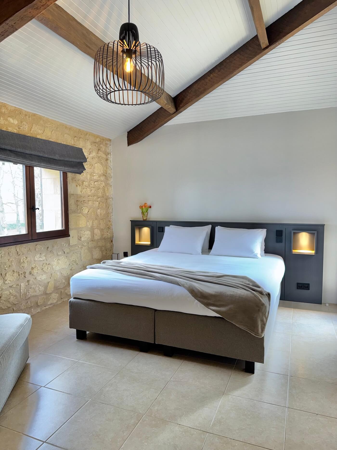 Luxurious bedroom with premium linens in Dordogne villa Luxurious bedroom with premium linens in Dordogne villa